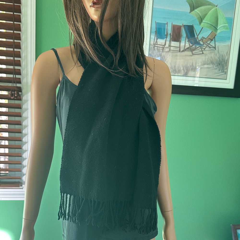 🧣🧣Classic Black Scarf🧣🧣